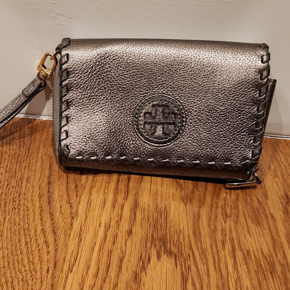 TORY BURCH - Braided Leather Wristlet - Bronze